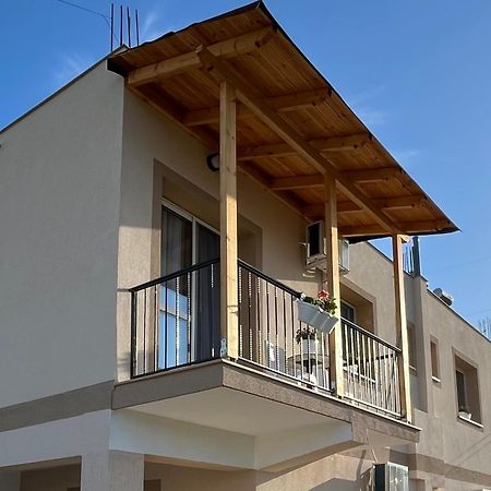 Vila Luani Vlorë エクステリア 写真