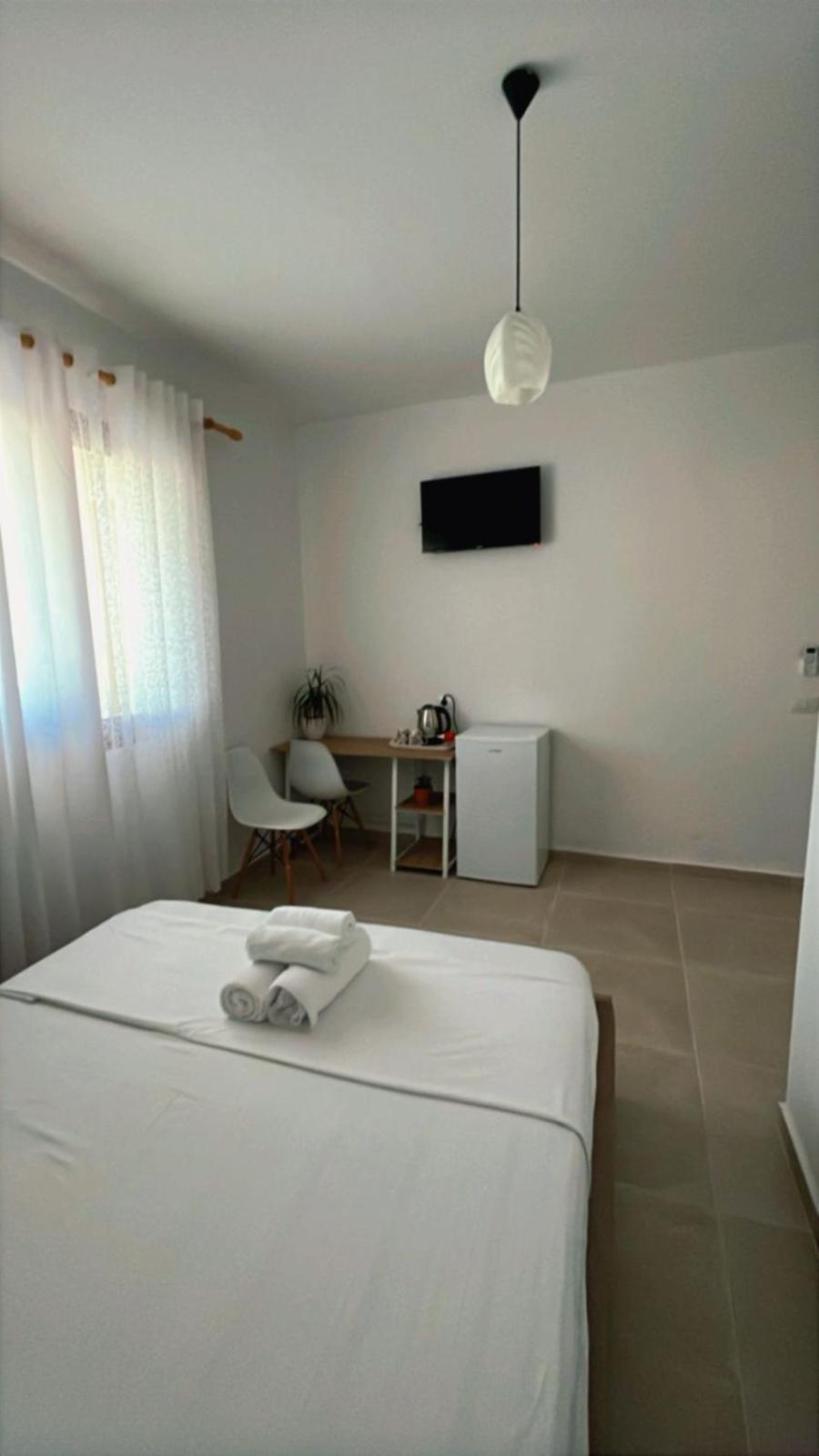 Vila Luani Vlorë エクステリア 写真
